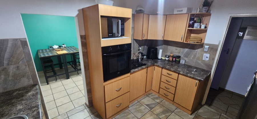 3 Bedroom Property for Sale in Geelhoutpark North West